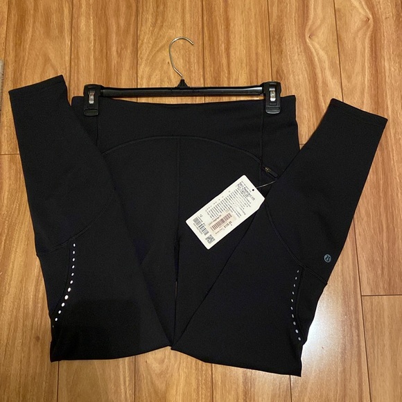 NWT Lululemon rain-repellent HR Run Tights,sz 12, length 28”. Logo on left calf. - Picture 14 of 14